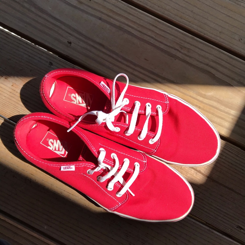Vans - Picture 4 of 5